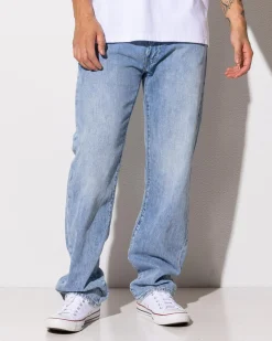 555 Relaxed Straight Jeans