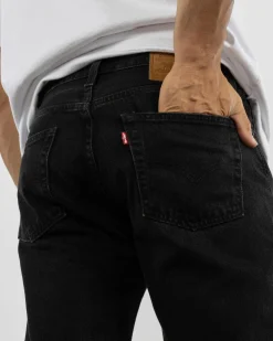 555 Relaxed Straight Jeans