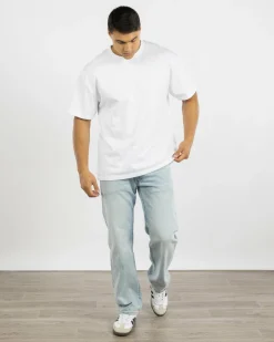 555 Relaxed Straight Jeans
