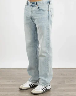 555 Relaxed Straight Jeans