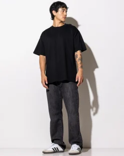 555 Relaxed Straight Jeans