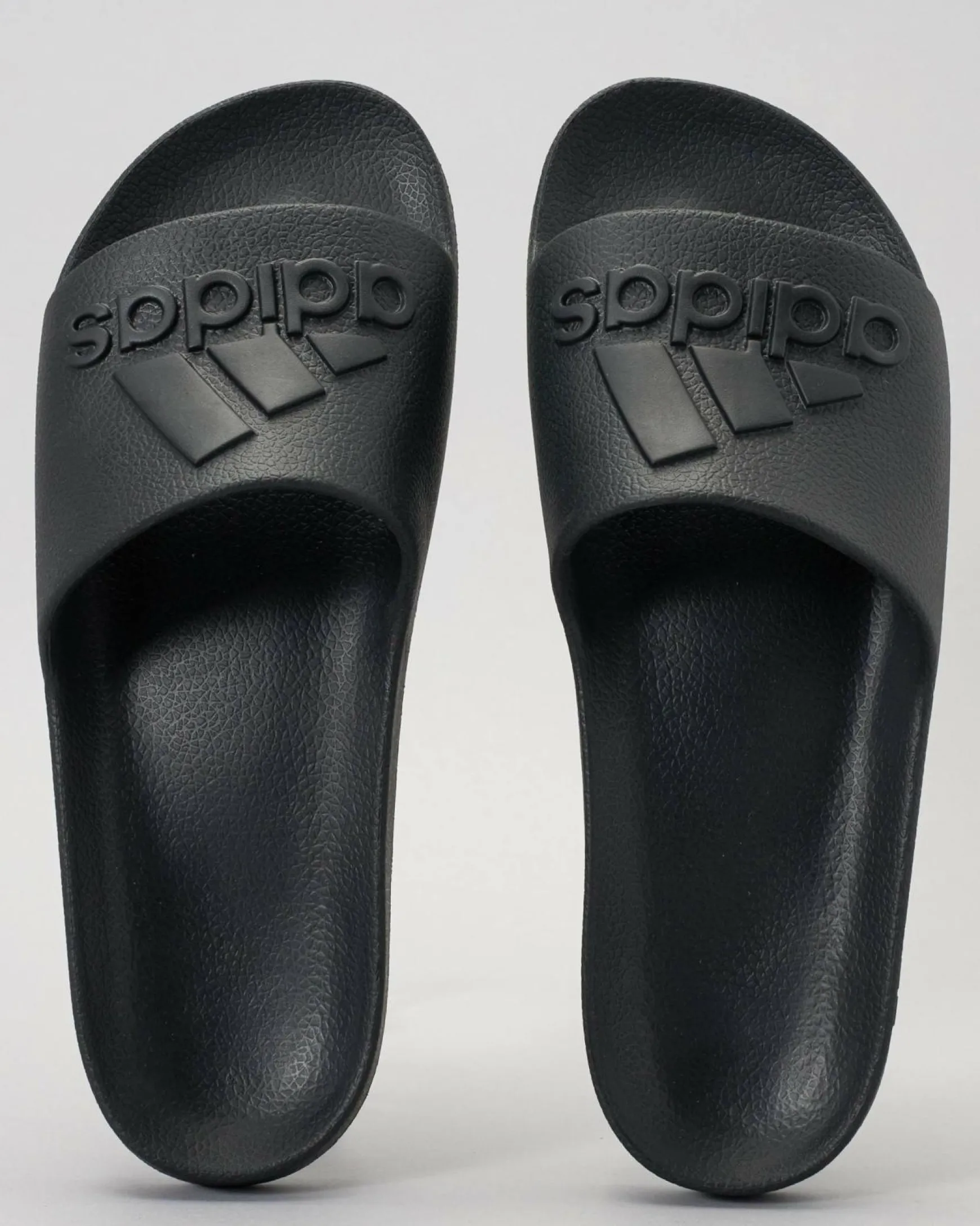 Adilette Aqua Slides