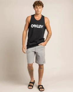 Baseline 21" Hybrid Walk Shorts