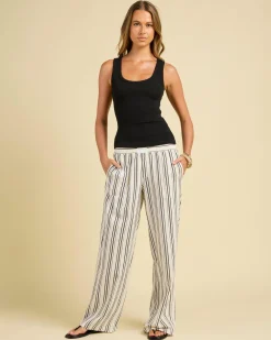 Basic Myla Rib Scoop Tank Top