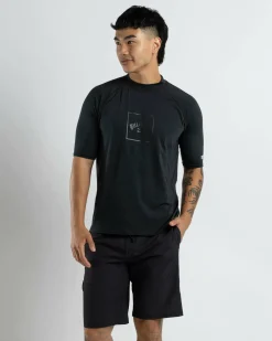 Boxed Arch Short Sleeve Rash Vest