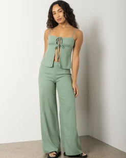 Brighton Hawaii Tie Top