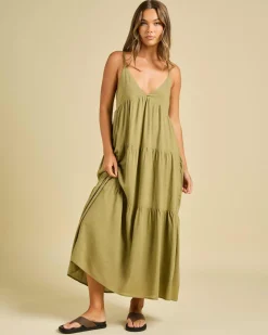 Classic Tiered Midi Dress