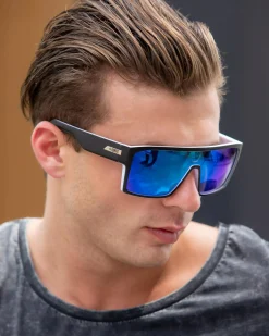 Command Polarised Sunglasses