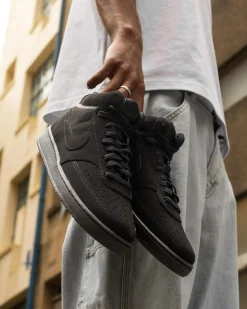 Court Vision Mid Shoes