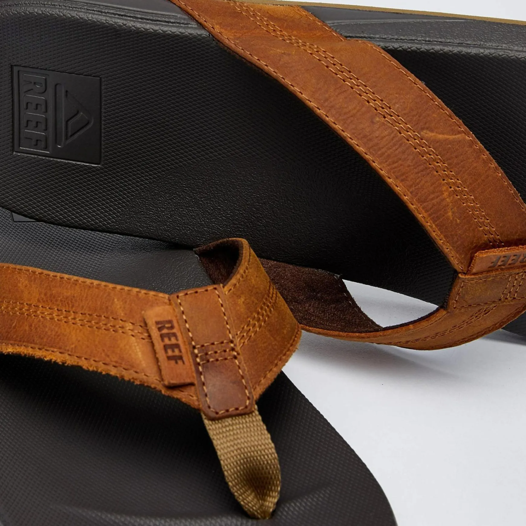 Cushion Phantom LE Sandals