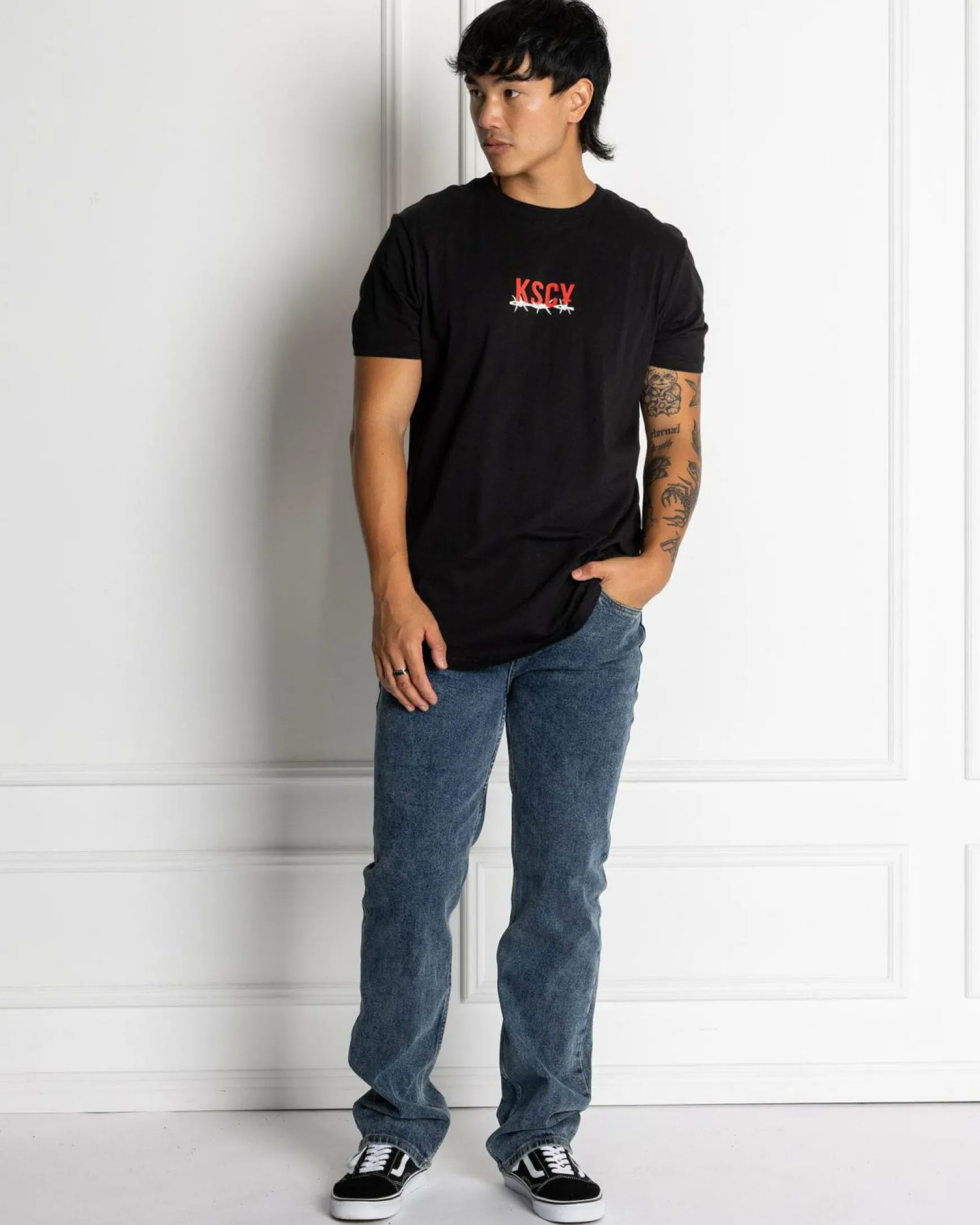 Diluted Dual Curve T-Shirt