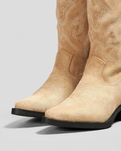 Dolly Boots