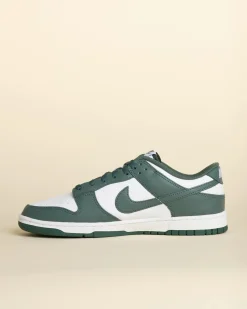 Dunk Low Retro Shoes