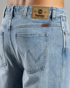 Easy Straight Jeans