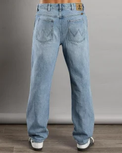 Easy Straight Jeans