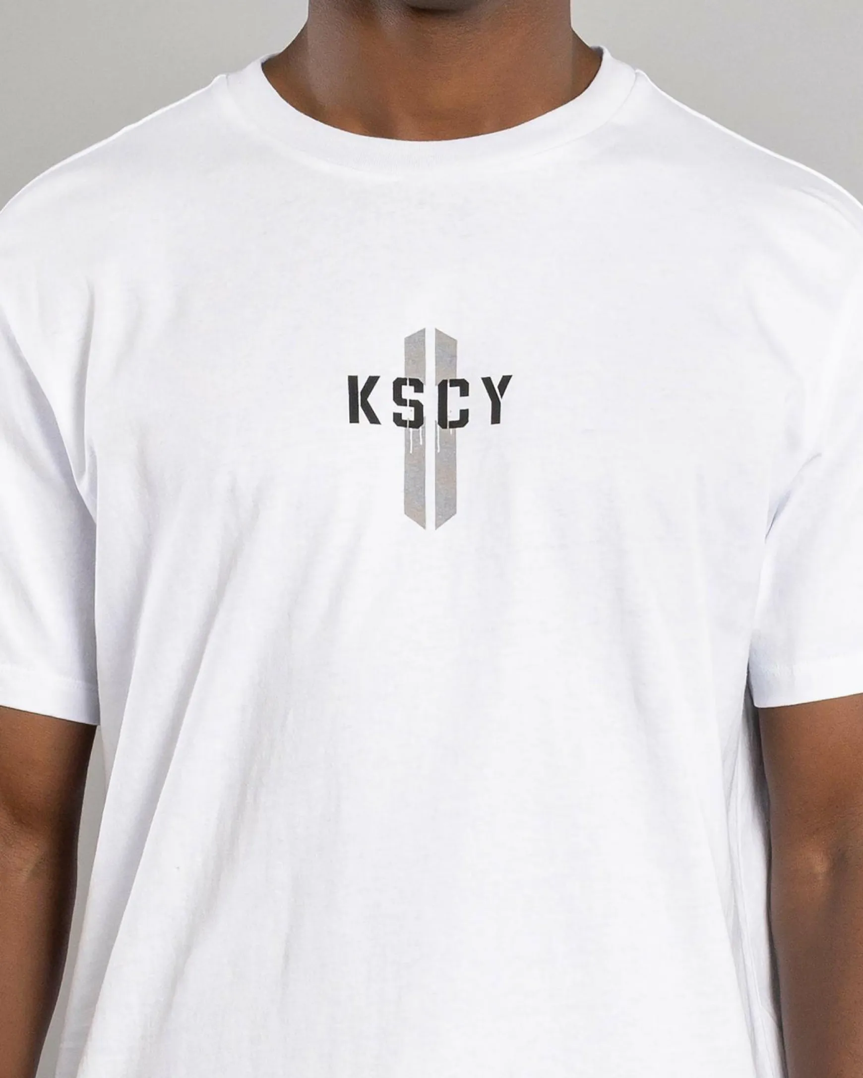 Grasp Dual Curve T-Shirt