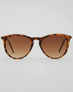 Hyra Sunglasses