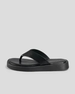 Kai Thong Sandals