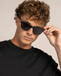 Le Resolu Polarised Sunglasses