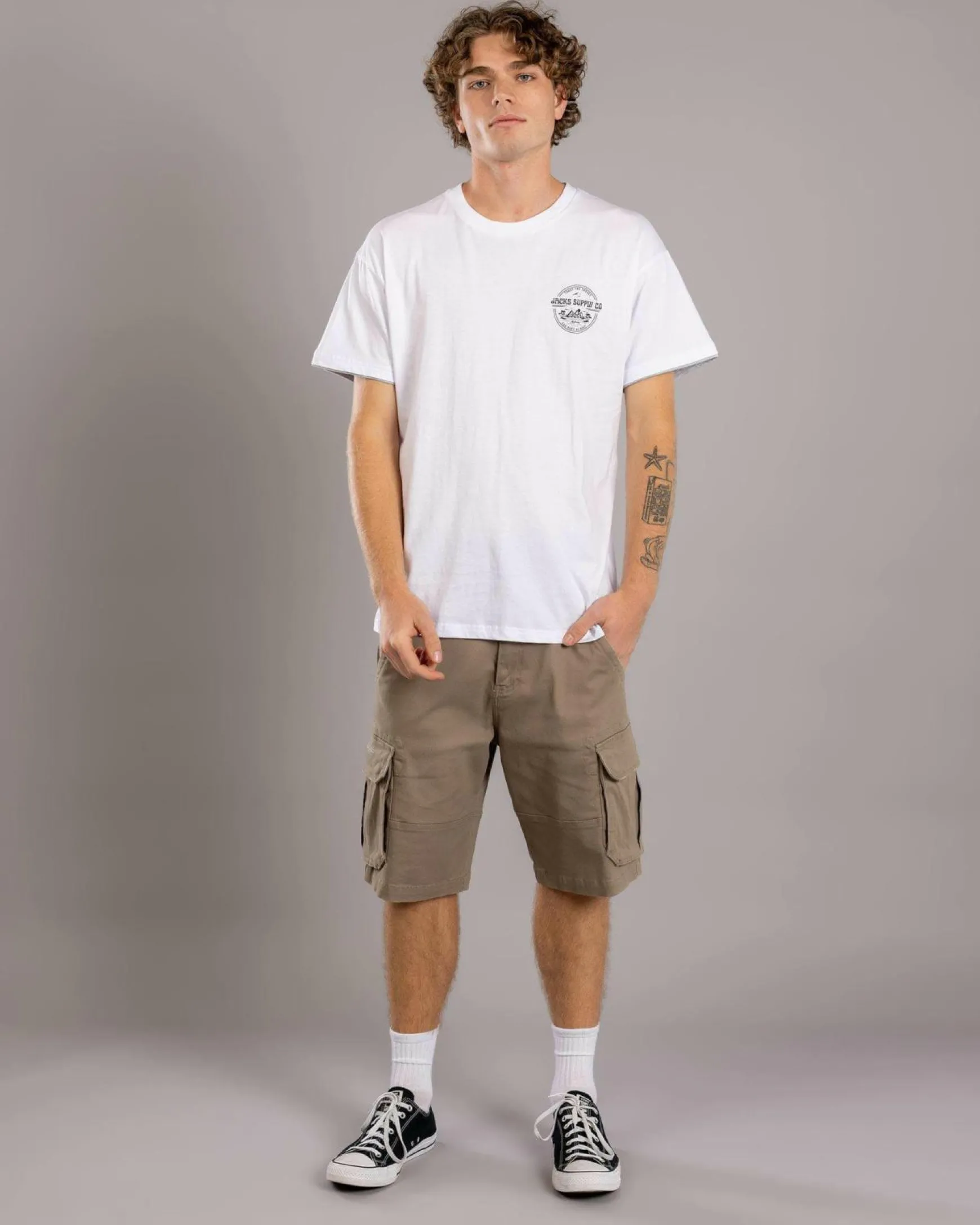 Limit Cargo Walk Shorts