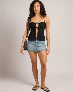 Lindi Split Front Top