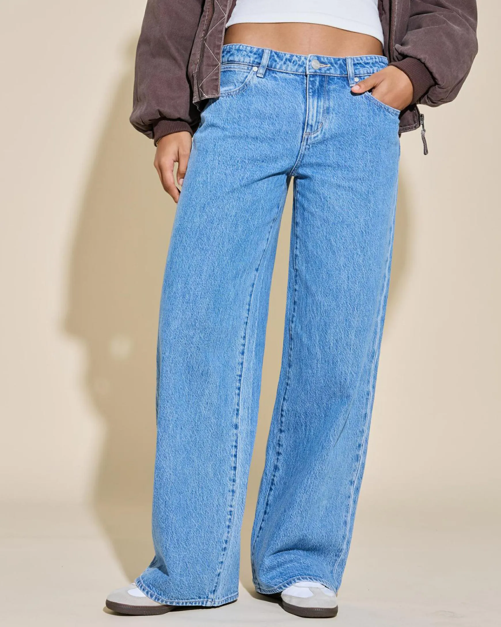 Low Farrah Super Baggy Jeans