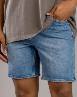 L-Two Slim Fit Shorts