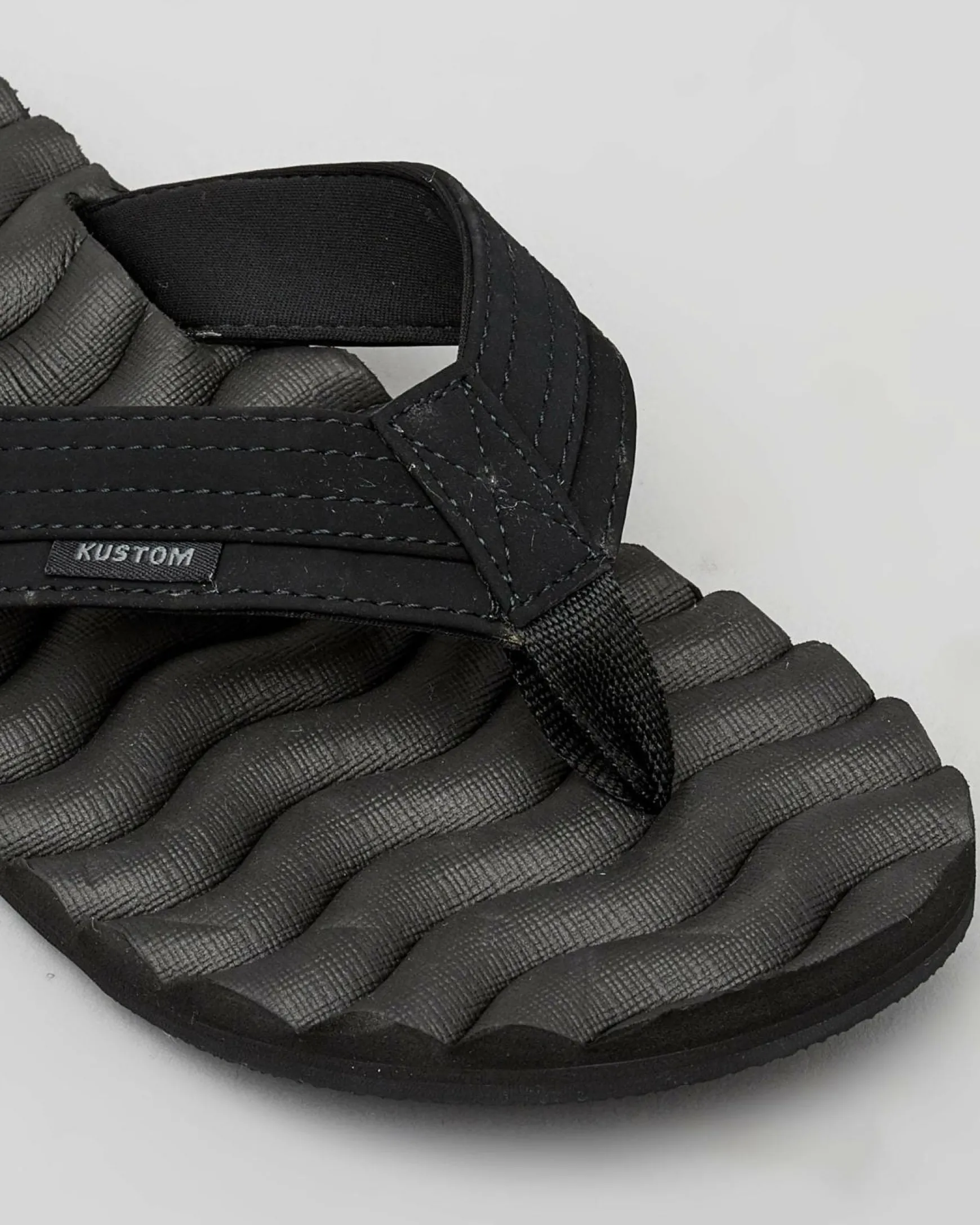 Mens' Hummer III Thongs