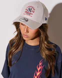 New York Yankees Arch Cap