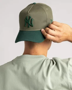 New York Yankees 9Forty A-Frame Snapback Cap