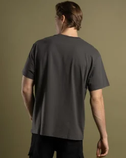 Oval Dot Chest T-Shirt