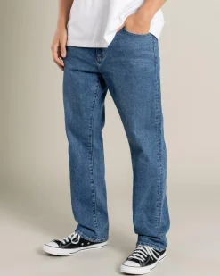 R4 Comfort Straight Jeans