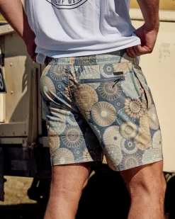 Radial Elastic Waist Shorts