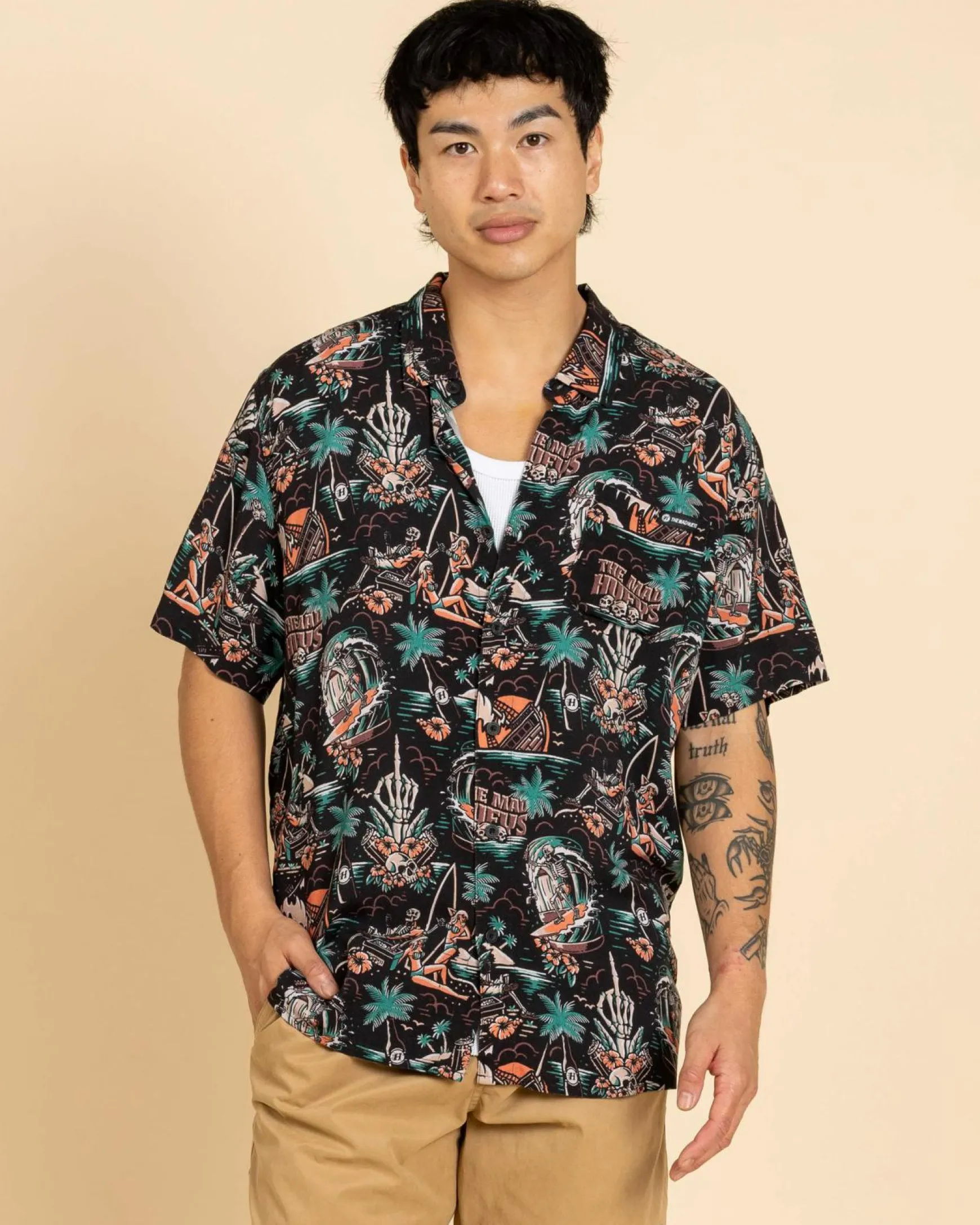 She'll Be Right Short Sleeve Shirt