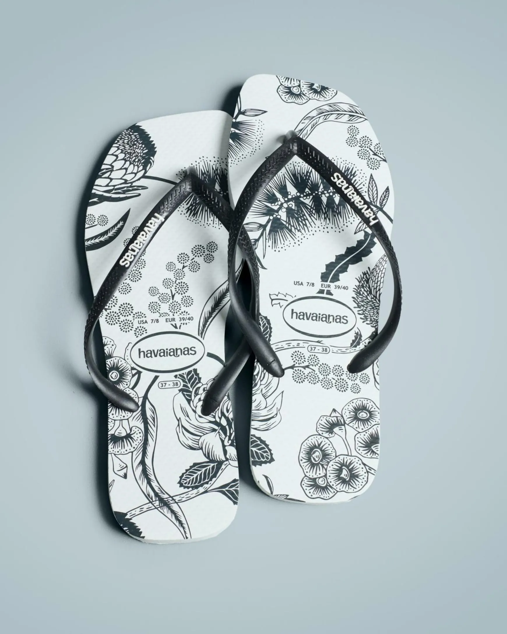 Slim Square Printed Flower Thongs