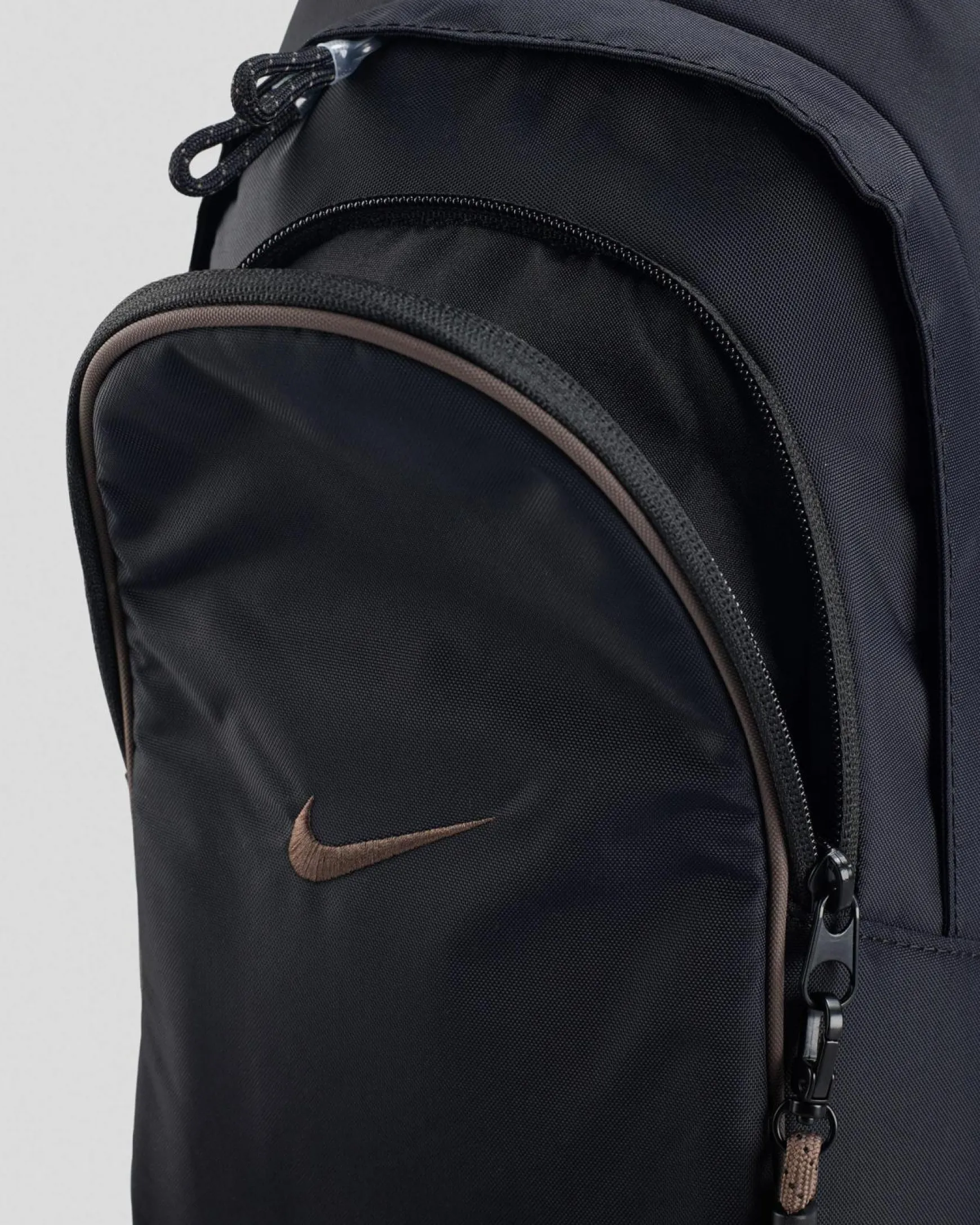 Sportswear Essentials Sling Bag