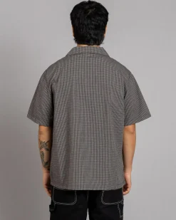 Starter Short Sleeve Shirt