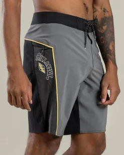 Straddie Pro Board Shorts