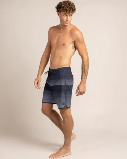 Surfsilk Scallop 18" Board Shorts