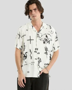 The Kiss Relaxed Resort Short Sleeve Shirt