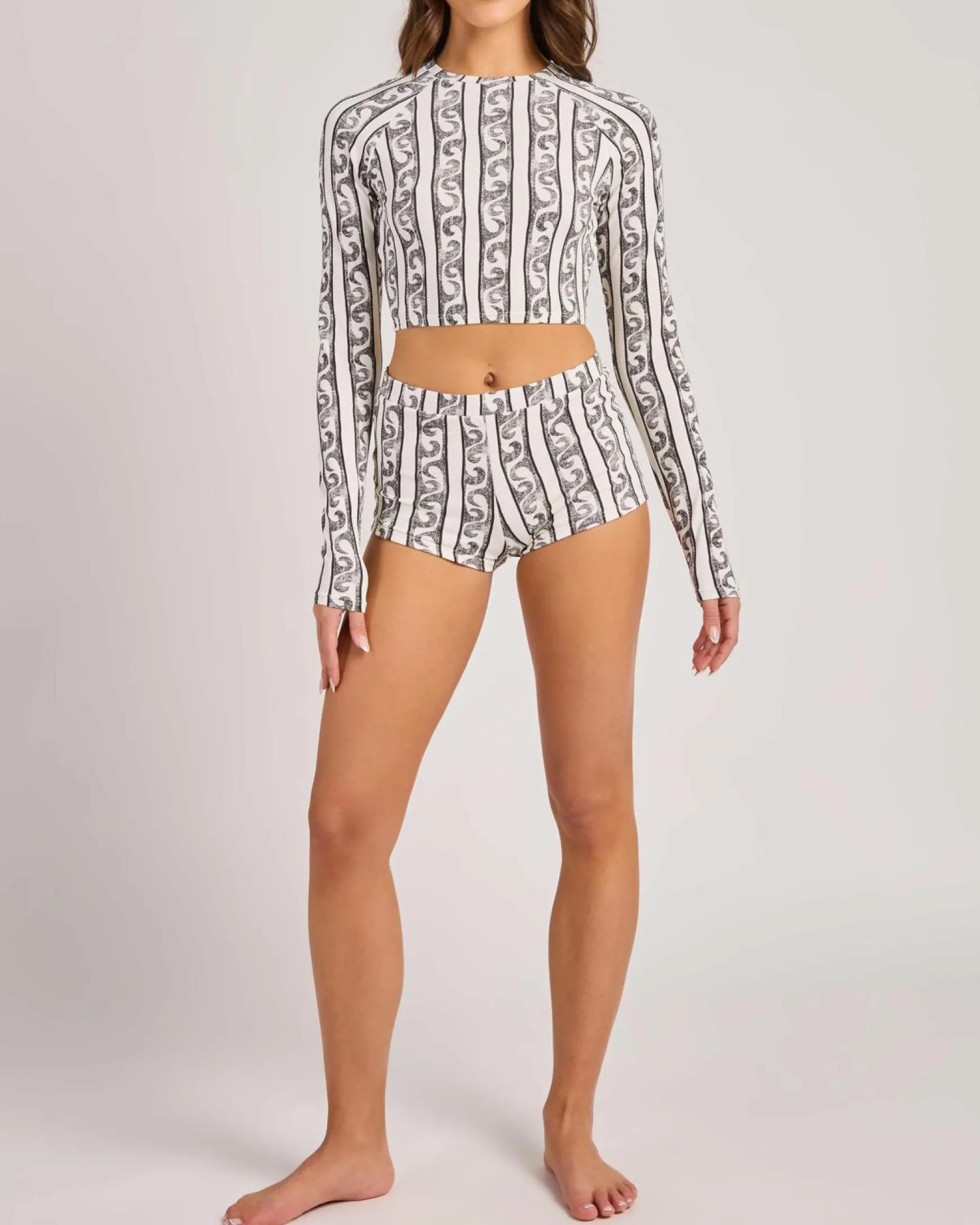 Wave Watcher Crop Long Sleeve Rash Vest