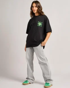 Women's Thorn Street T-Shirt