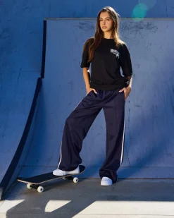 Women's World Wide Roots T-Shirt